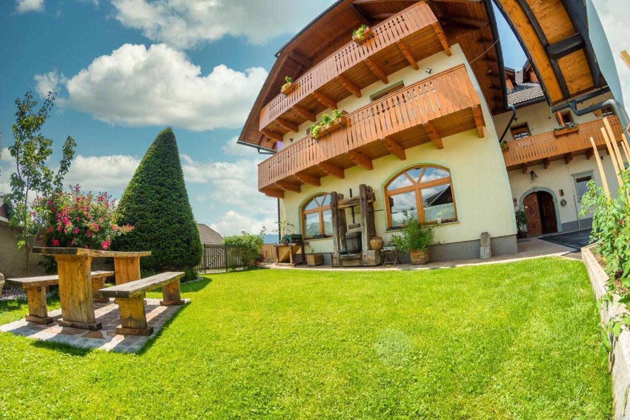 Tourist Farm Pri Biscu Bauernhof