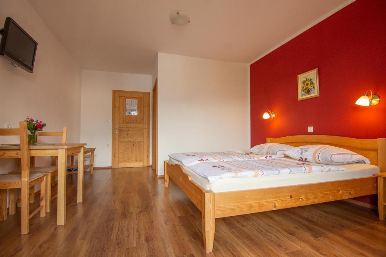 Bauernhof Tourist Farm Pri Biscu Bled